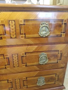 Josefinische Kommode