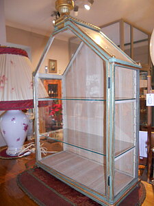 Josefinische Sammelvitrine