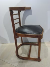 Fledermaus Stuhl