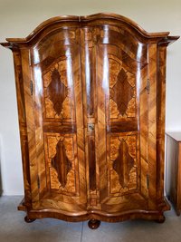 Hallenschrank