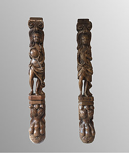 Holzornamente eines Renaissance-Schrankes