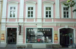 Hauptgeschäft Liedermann Antiquitäten in Krems